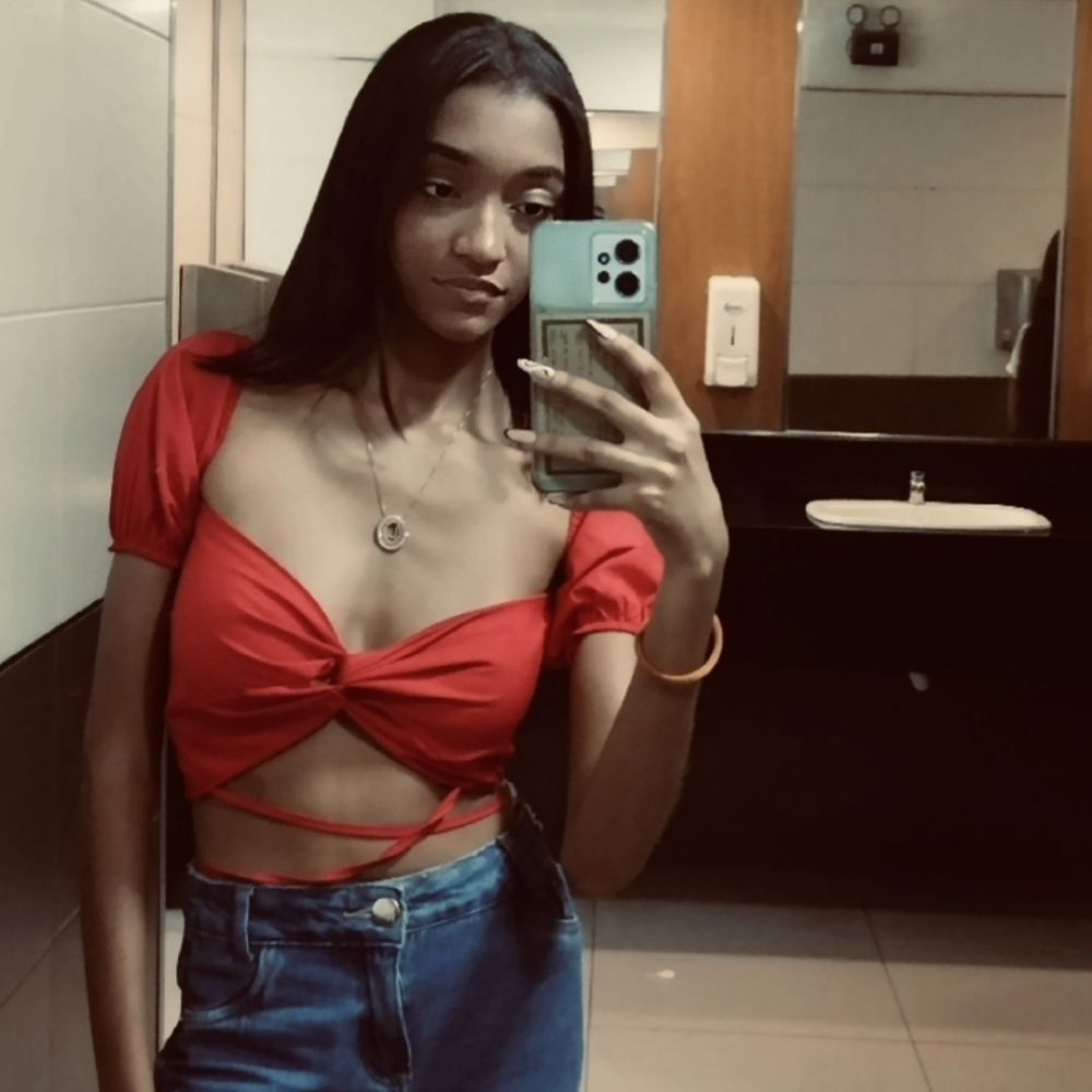 Larinha🫦