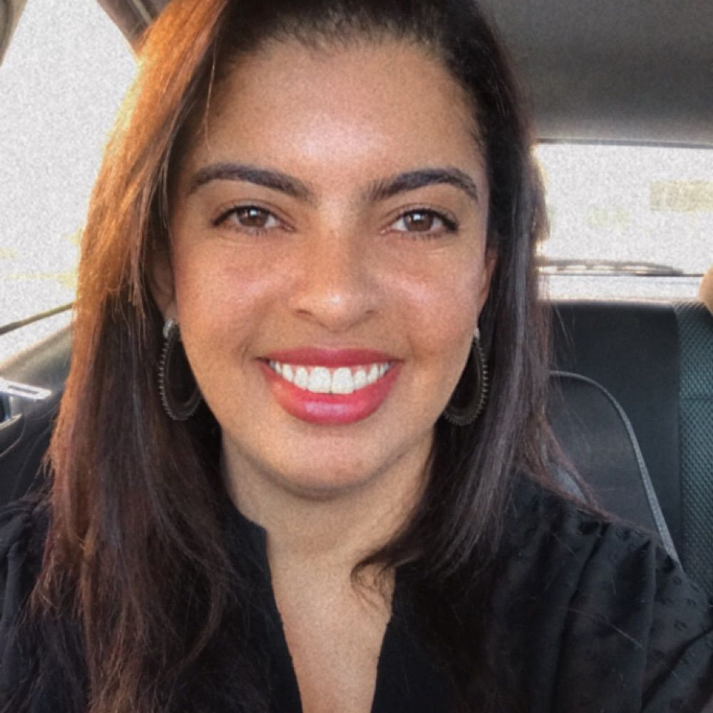 Eliane Reis