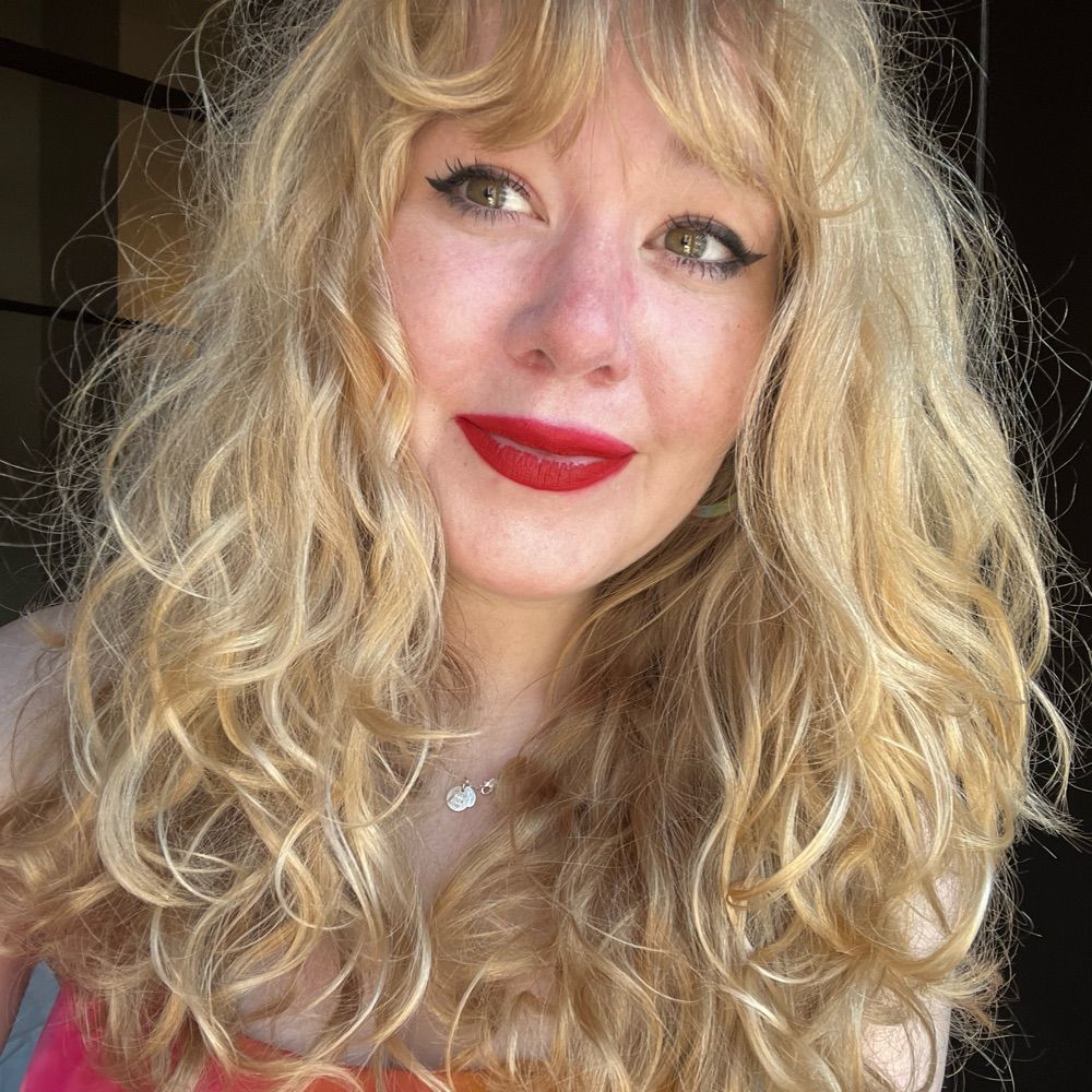 Hayley Benton
