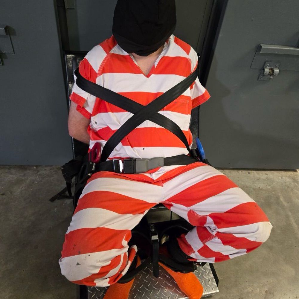 Bondage_Inmate