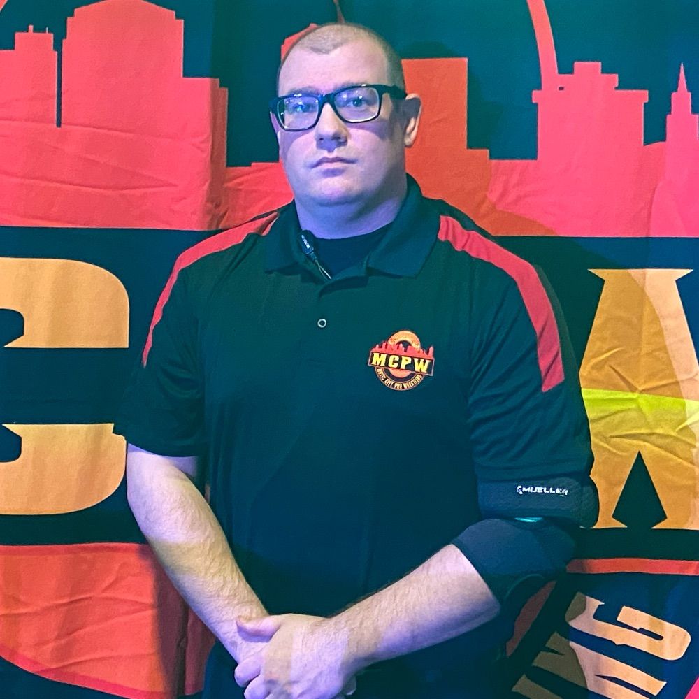 Referee Jesse Fields