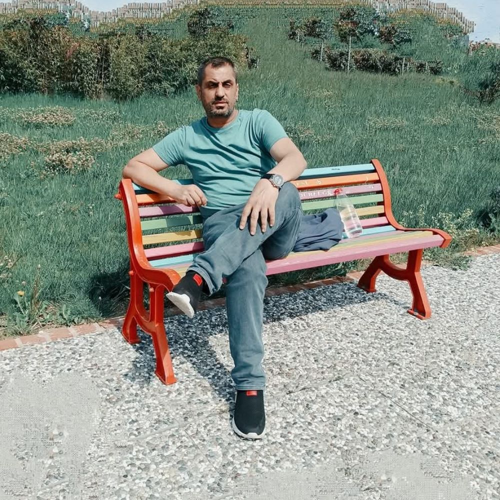 ÖZGÜR