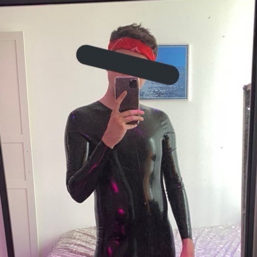 b0ttomlesspit