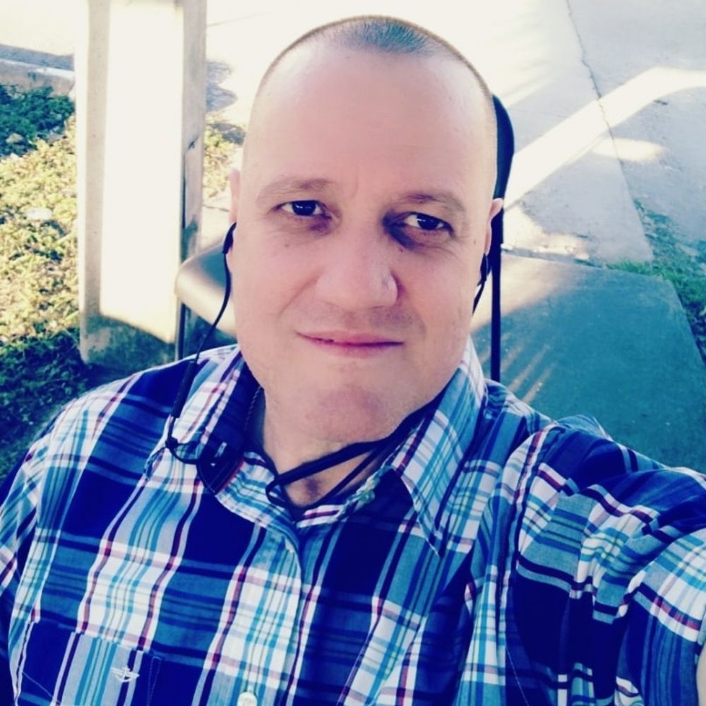 Eli Linares