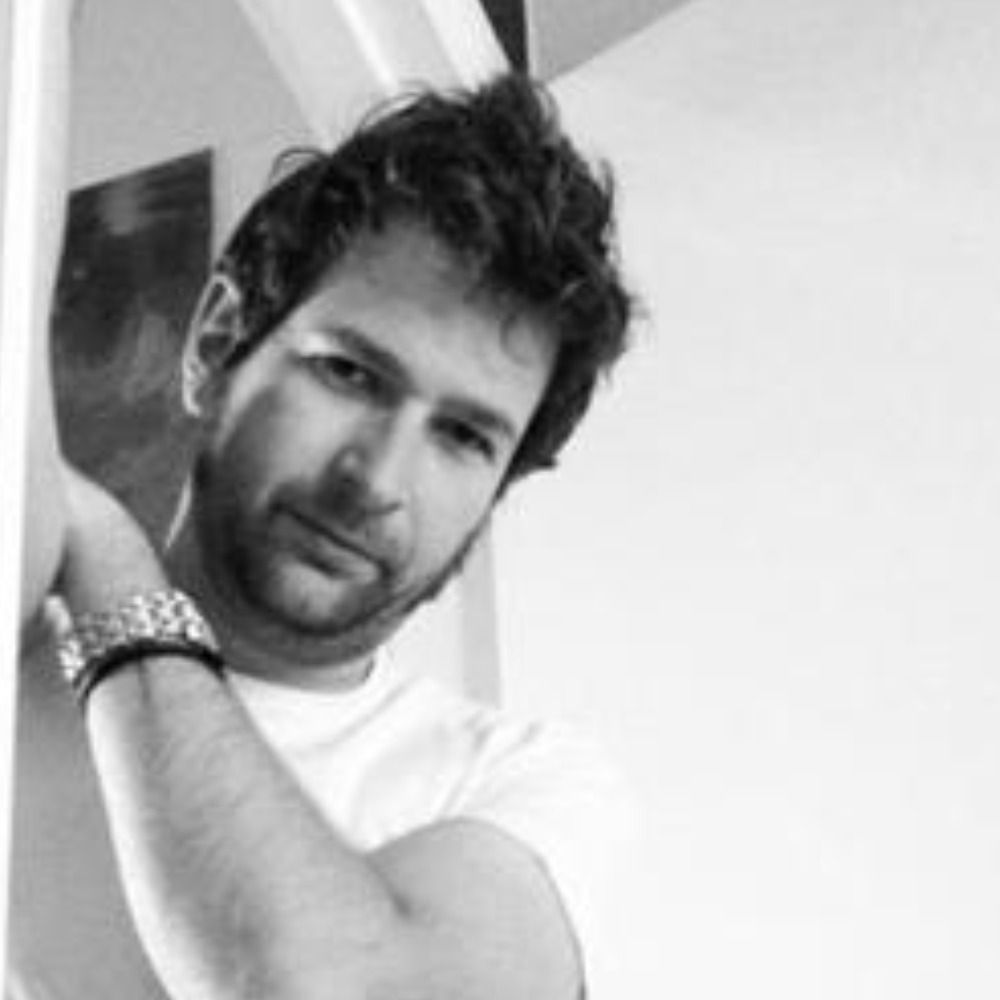 Luis Pastor