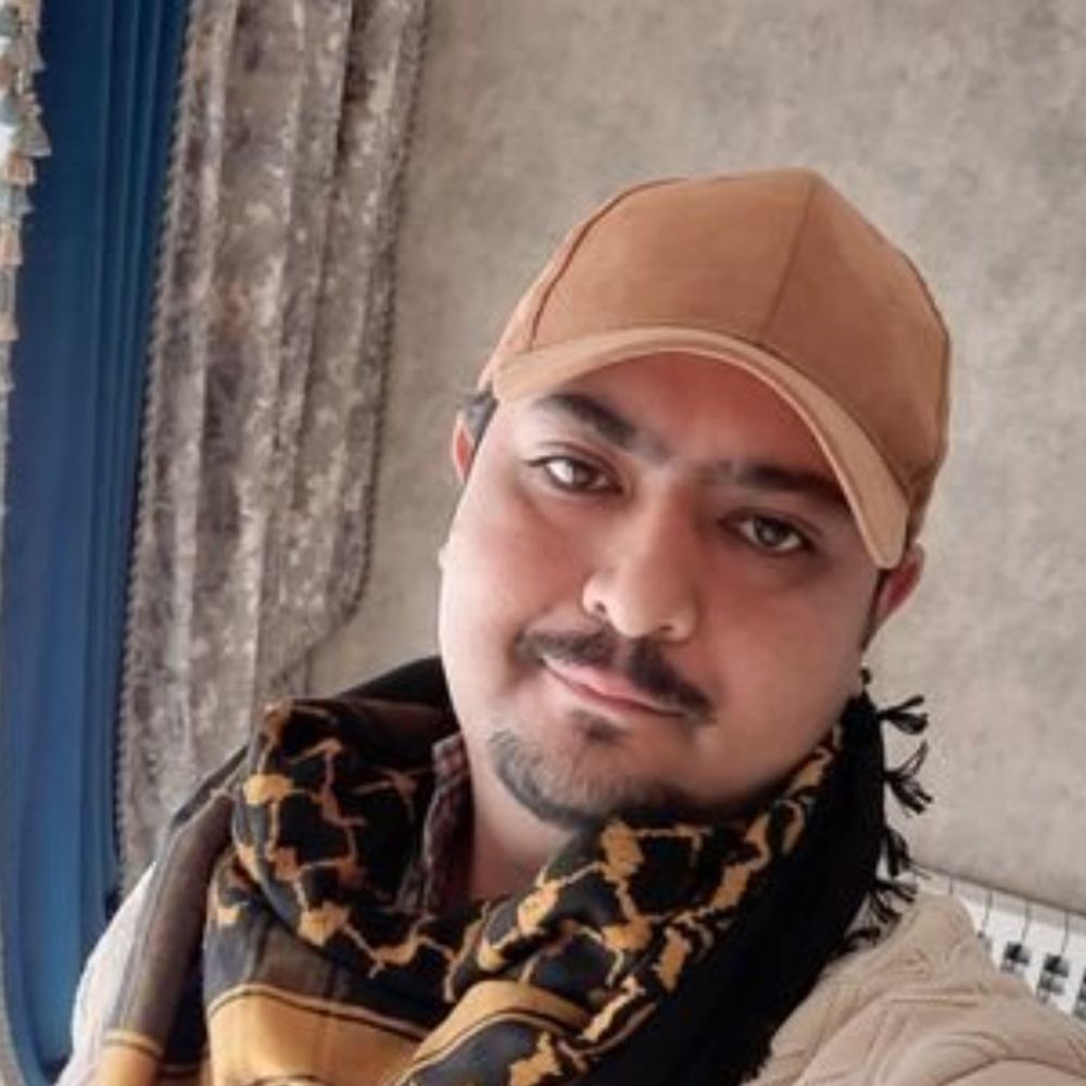 هاتف قاضی‌زاده 
