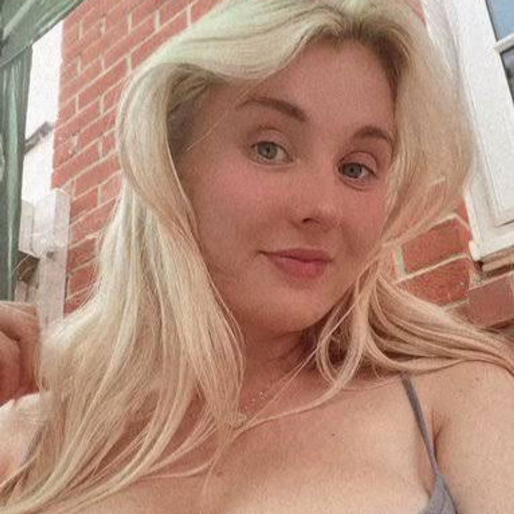 isabella224.bsky.social profile picture