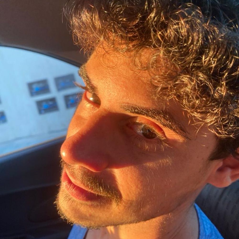 Tauan Alvares