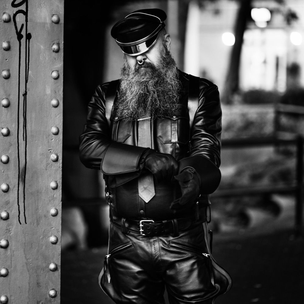 Leatherbootbear