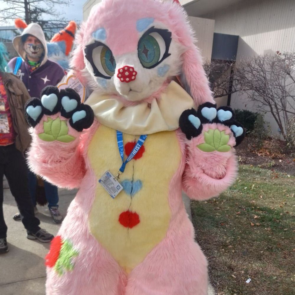 Eon The Stinky BunRam🔜Scotia Con