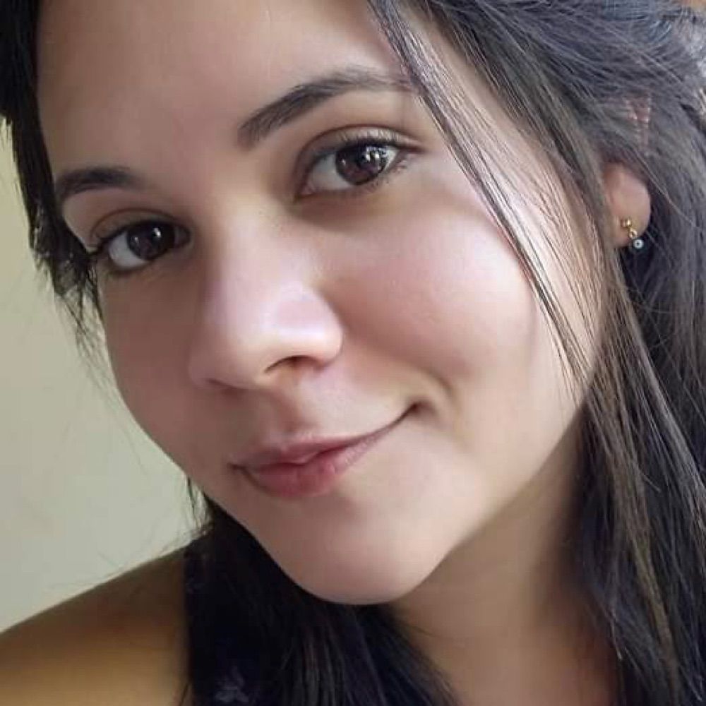 Aline Mello