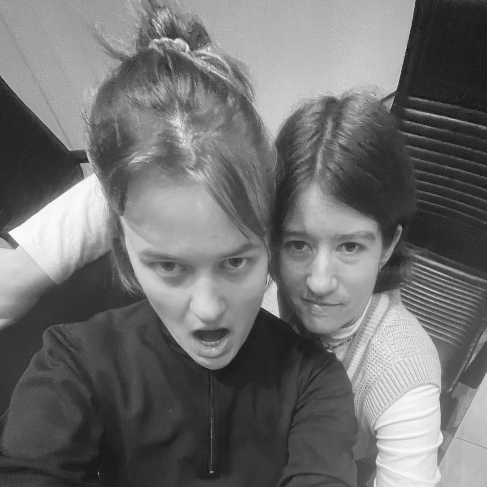clara & lisa 