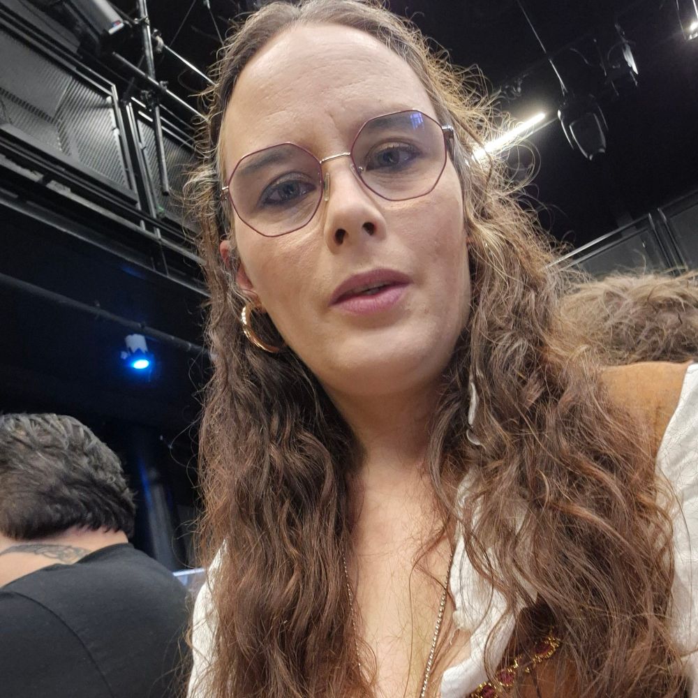 Lynnette FabledheroNZ