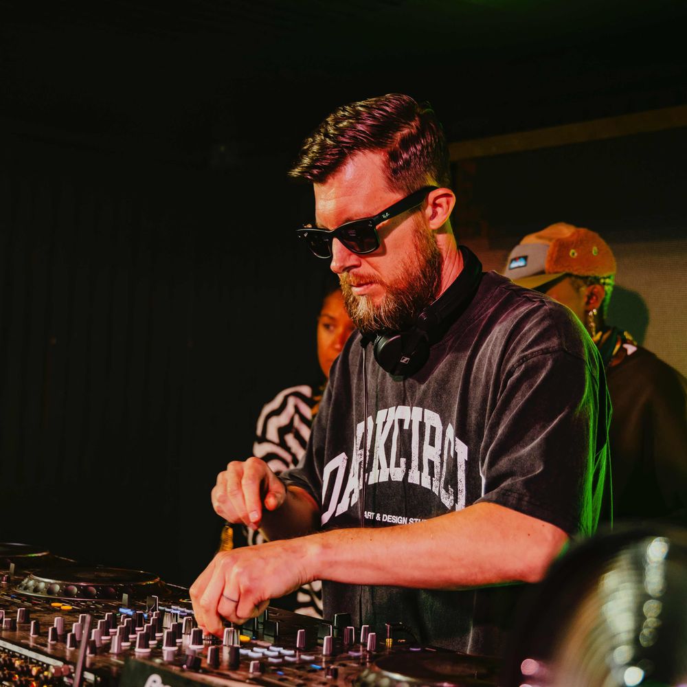 DJ CABLE