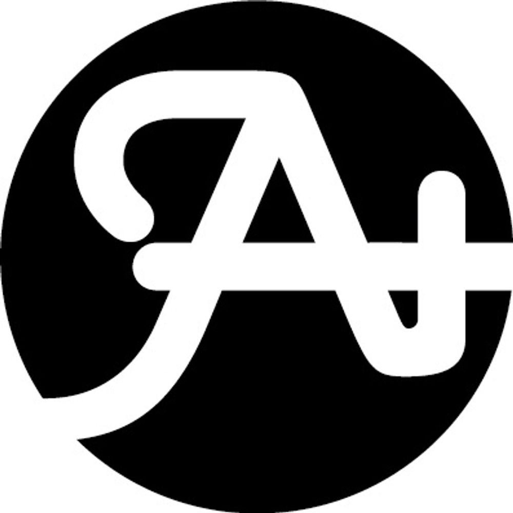Artist+｜アーティストイントロデューサー楠ももこ