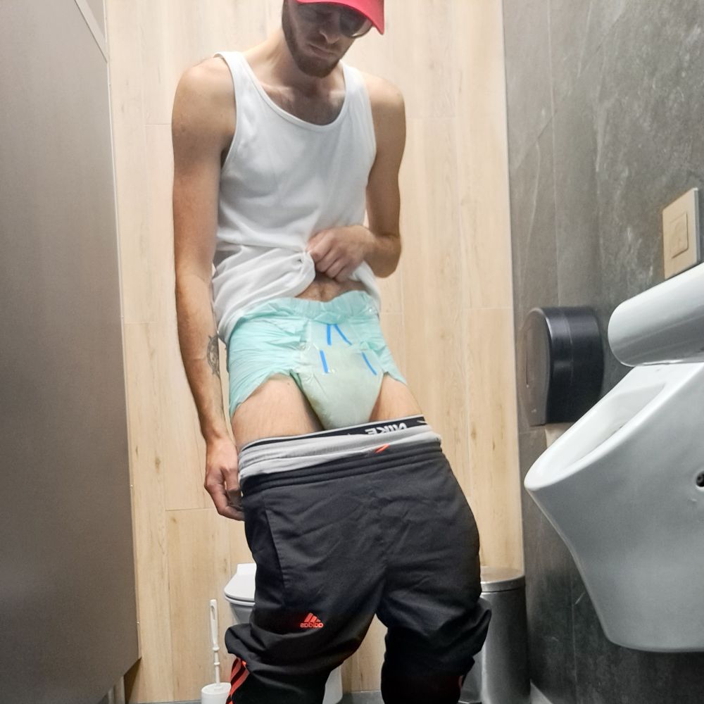 ChavABDLSneakerBoy