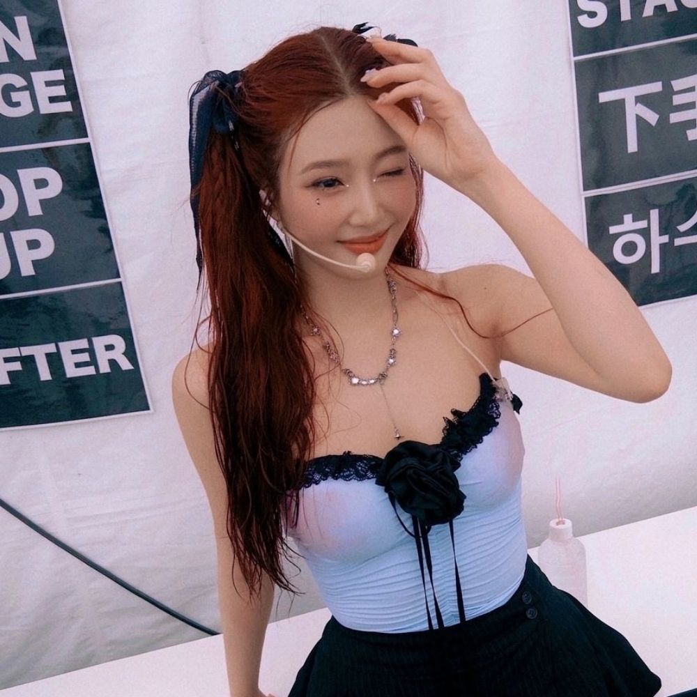  Laura do Ateez