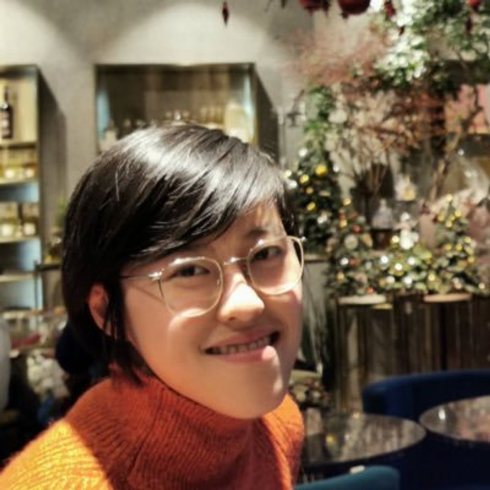 Stevie Zhang 張珮琳