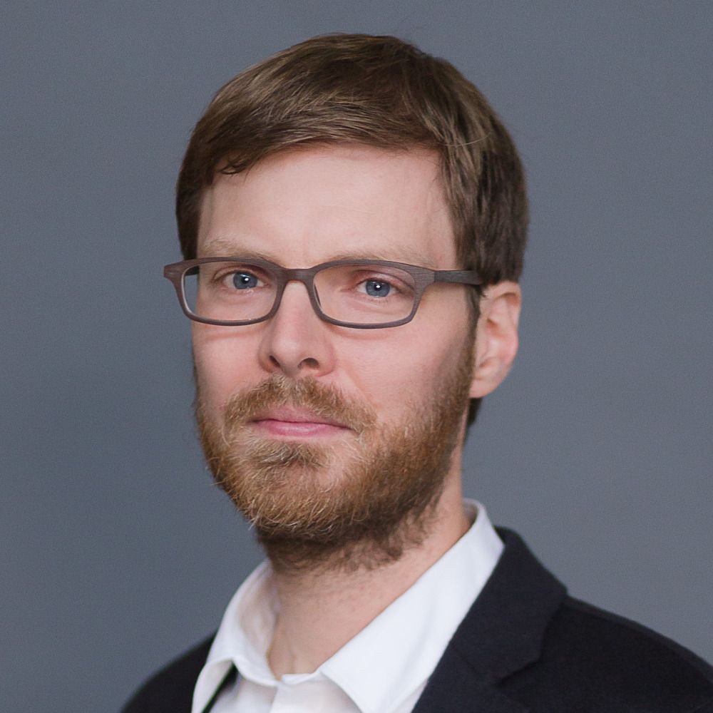 Florian Sprenger