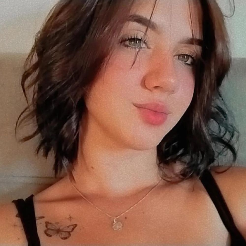 Victoria Hellen 