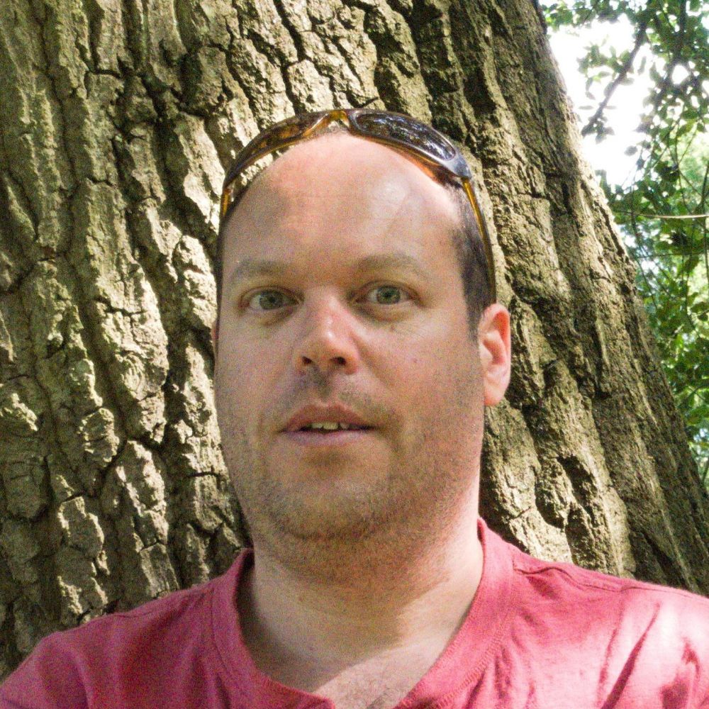 Lavie Tidhar