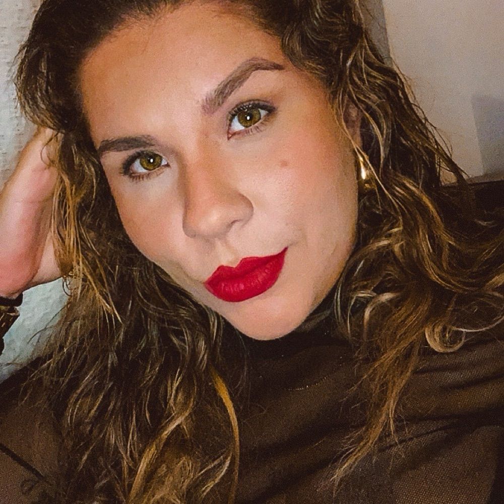 Gabriela Cavichiollo 