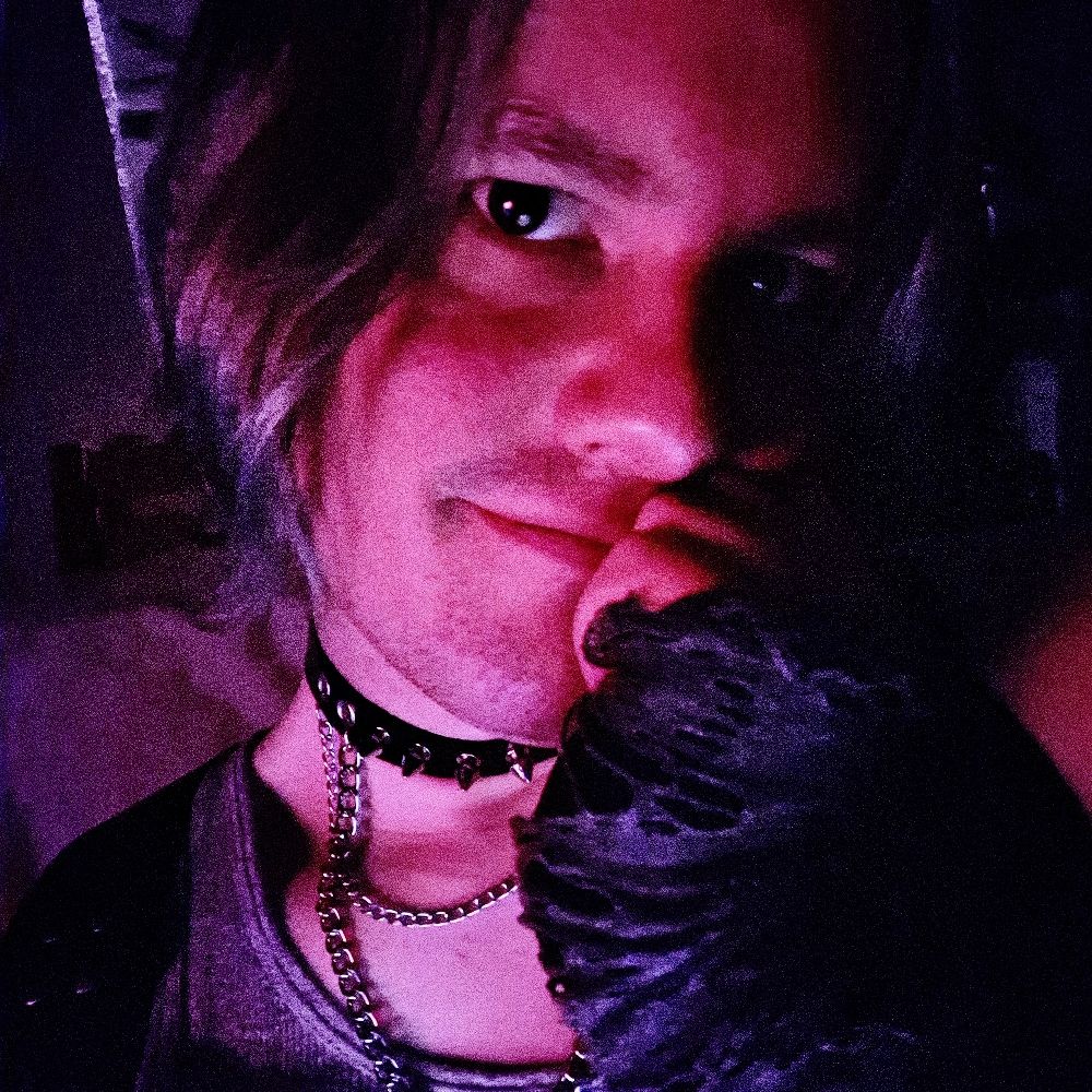 💜Tristan "Retro" King💜