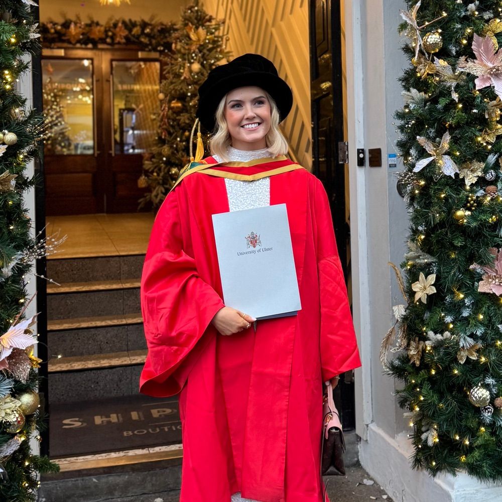 Dr Suzanne Kelly