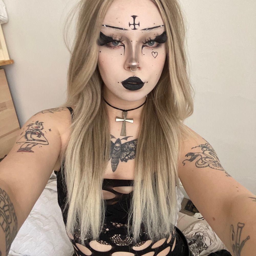 SCARYLIV
