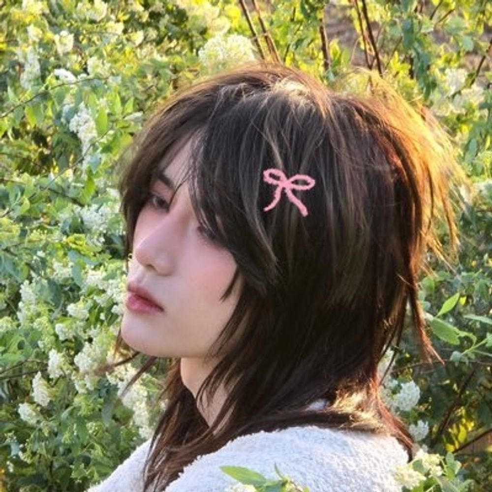 yaya ₊‧✩