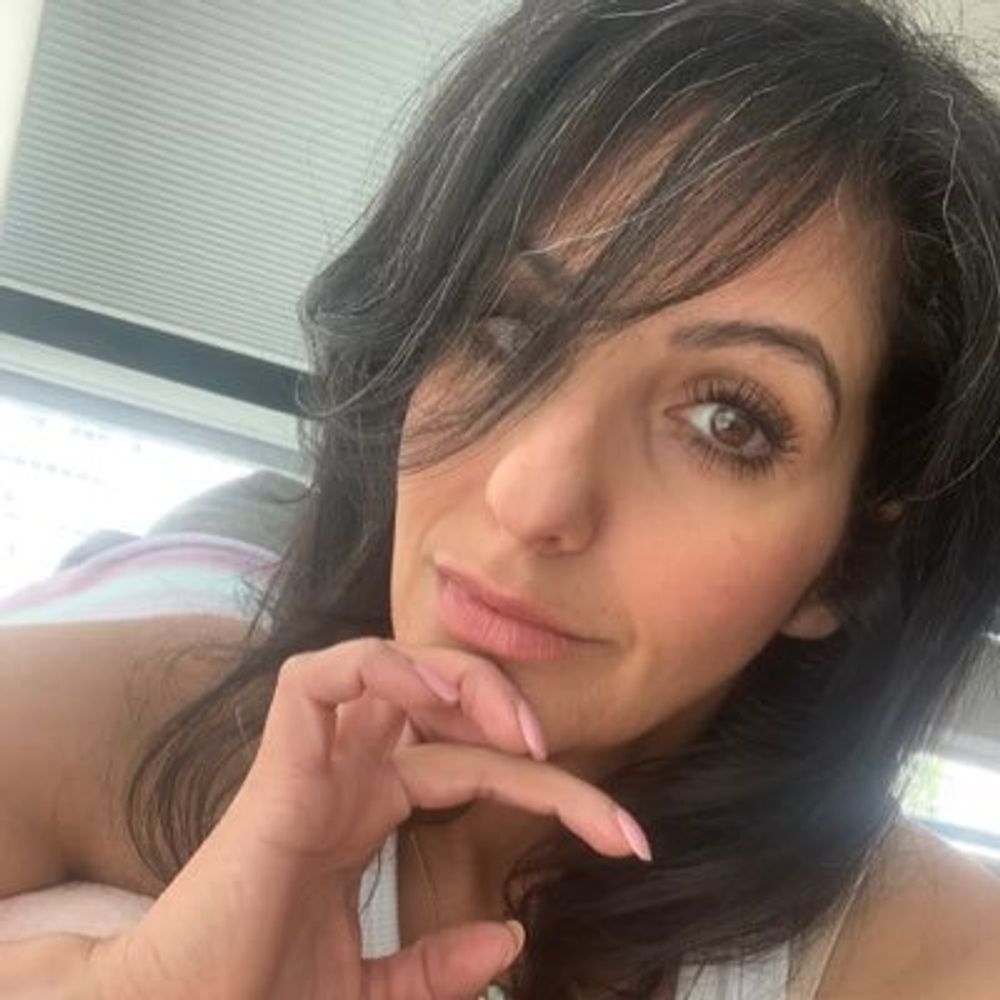 Fatima J ن