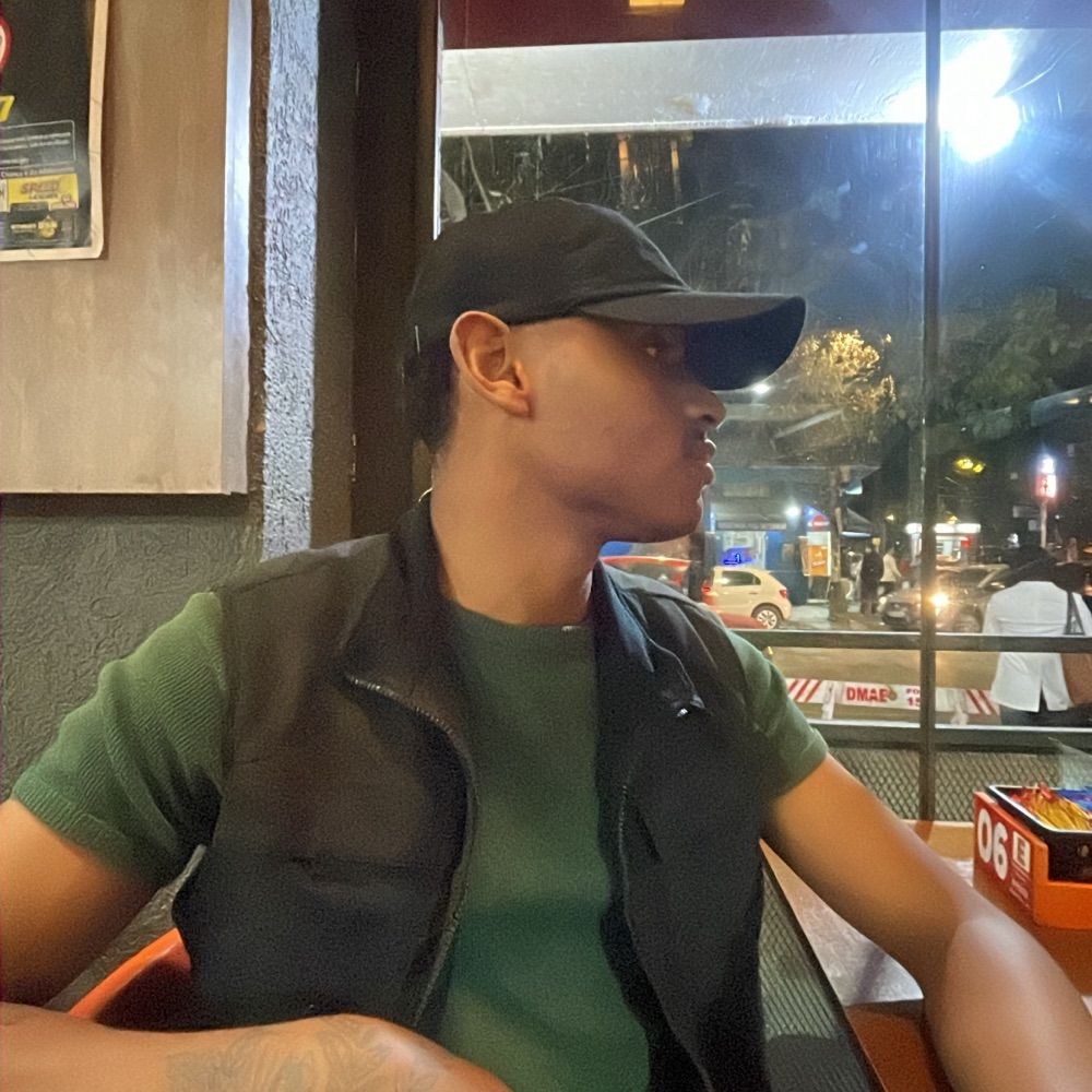 Insta: @brritys