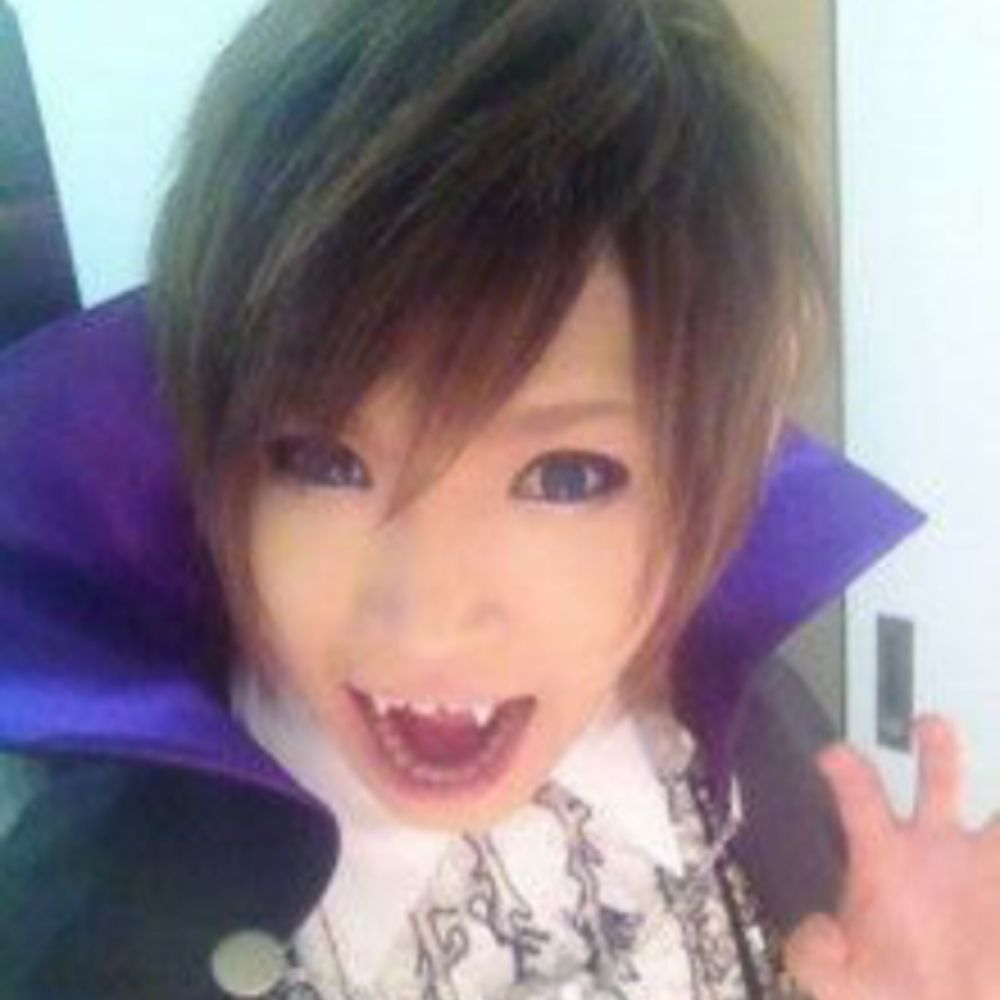 loi vampiro satanico  ^.,..,.^