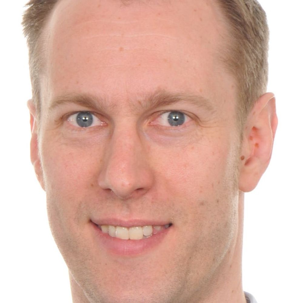 Dr Neil Jennings