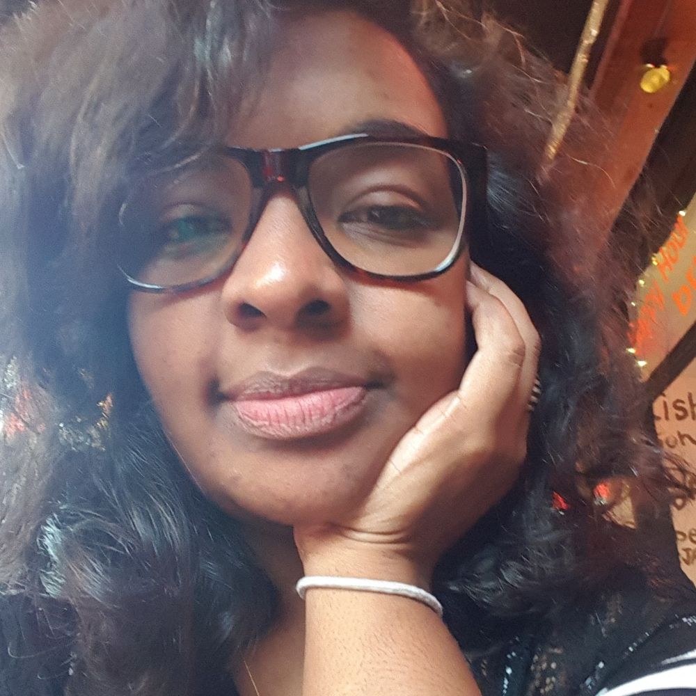 Afra Hamid | عفراء حامد