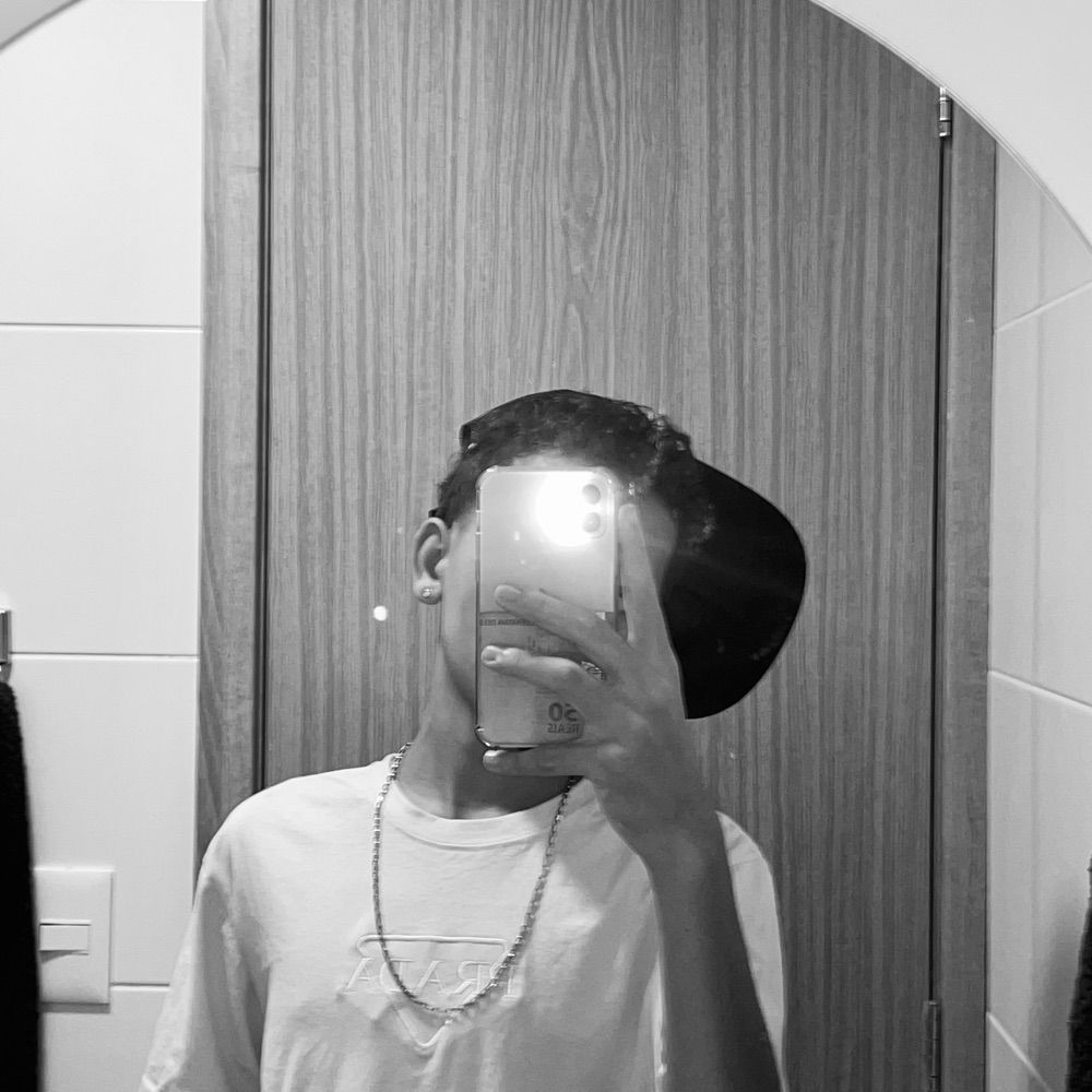 🎭