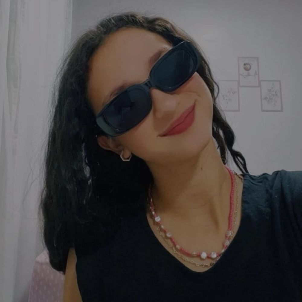Maria Cecília 🫶🏻🥀