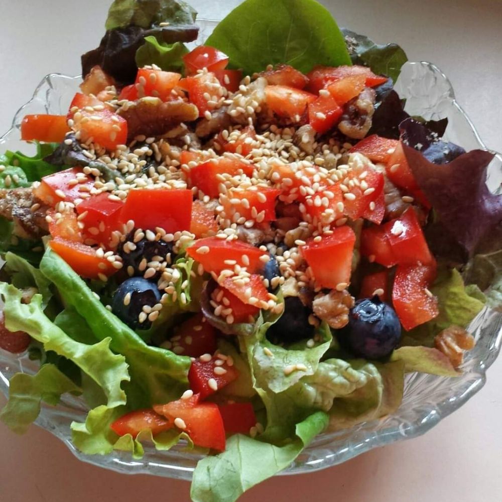Worms In My Salad (she/her)