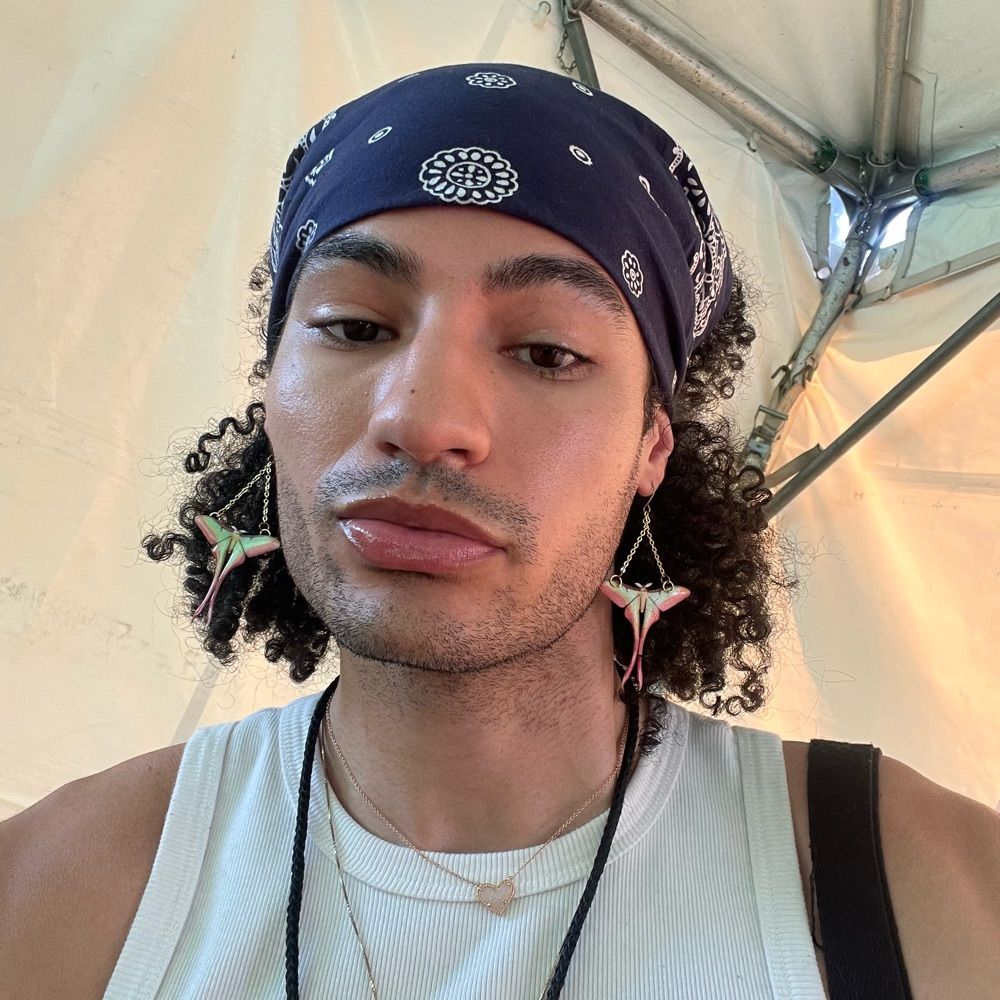 Isaac Jordan ✊🏽🇵🇸🇨🇩🇸🇩🇭🇹