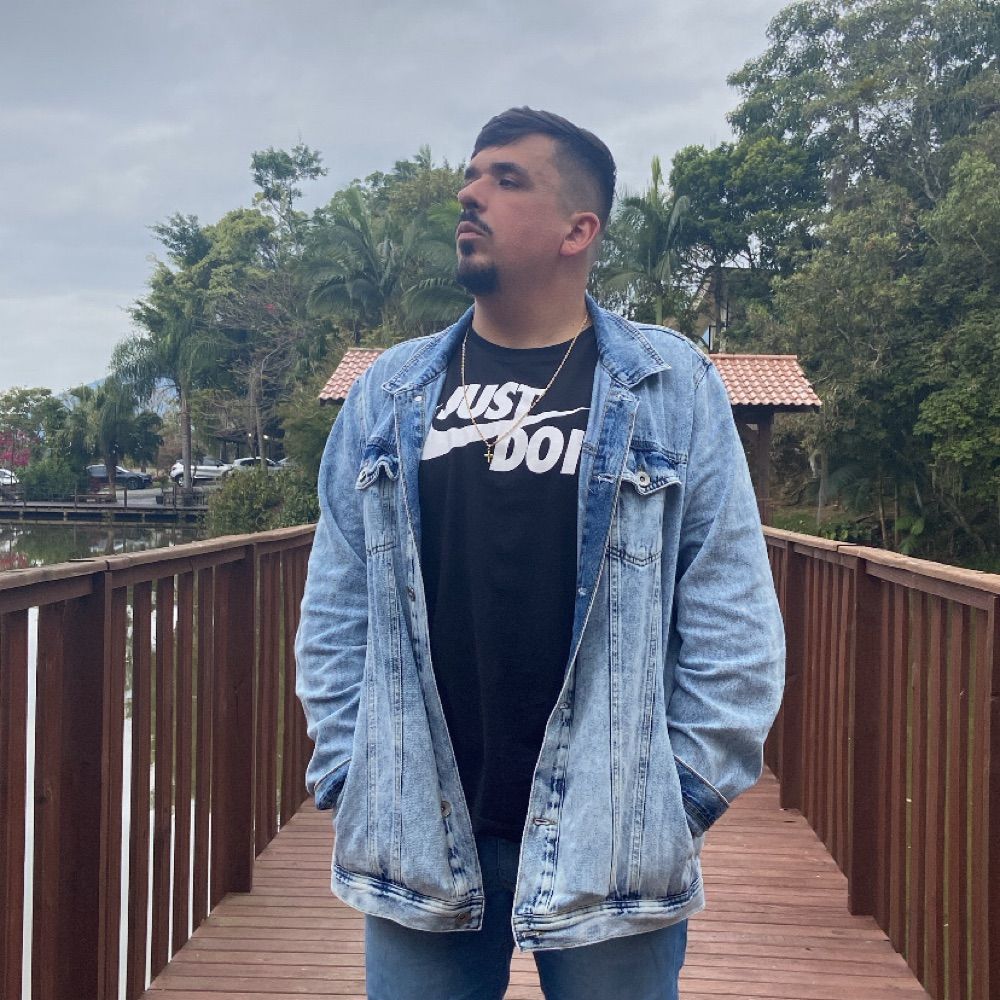 Gustavo 