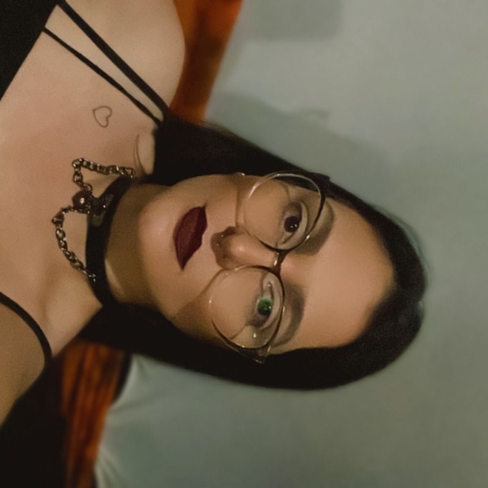 morticia93.bsky.social