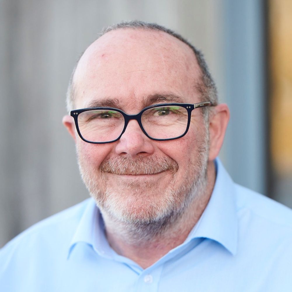 Ian Warren