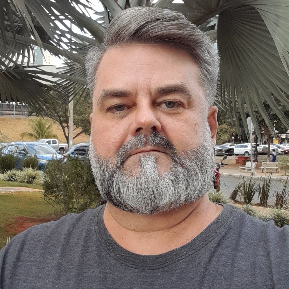 Giovani Zamprogno Gozzi #EsquerdaSegueEsquerda #SDV 🚩🚩🚩🚩