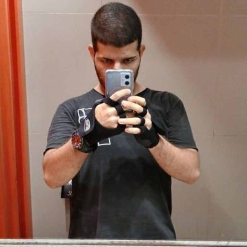 𝐺𝑢𝑠🔞
