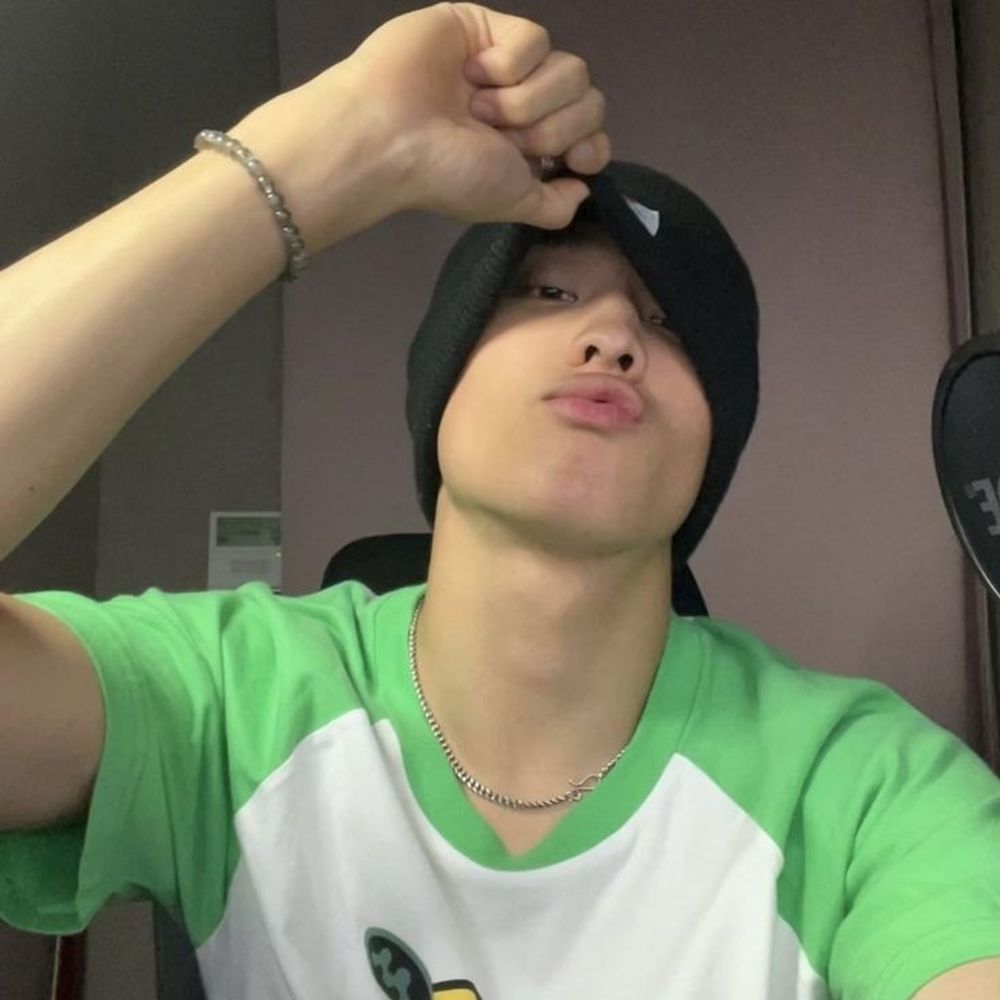 nick៹