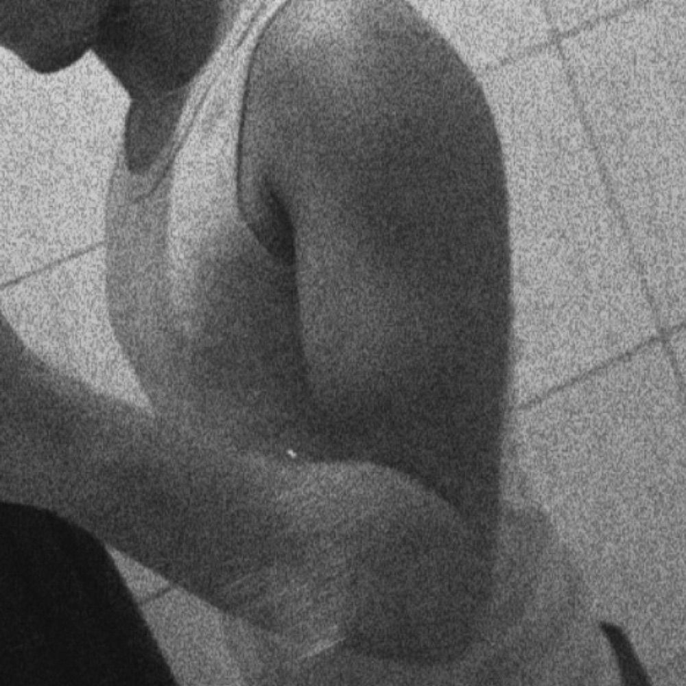 Regis observe..🔞