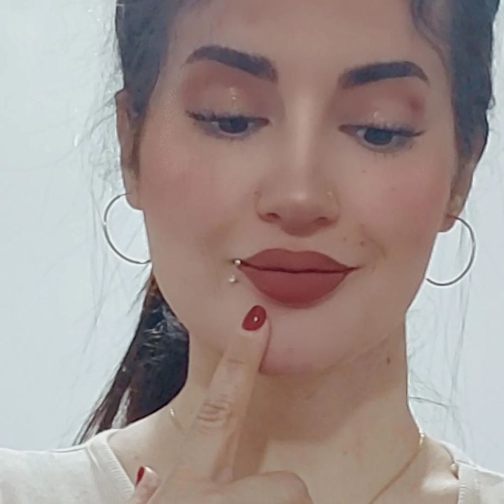 خنده‌رو🥂