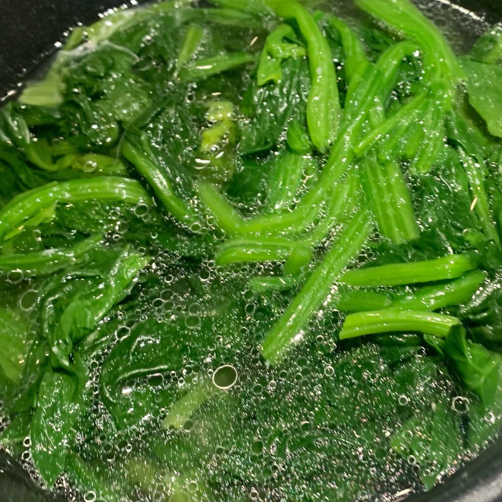 草