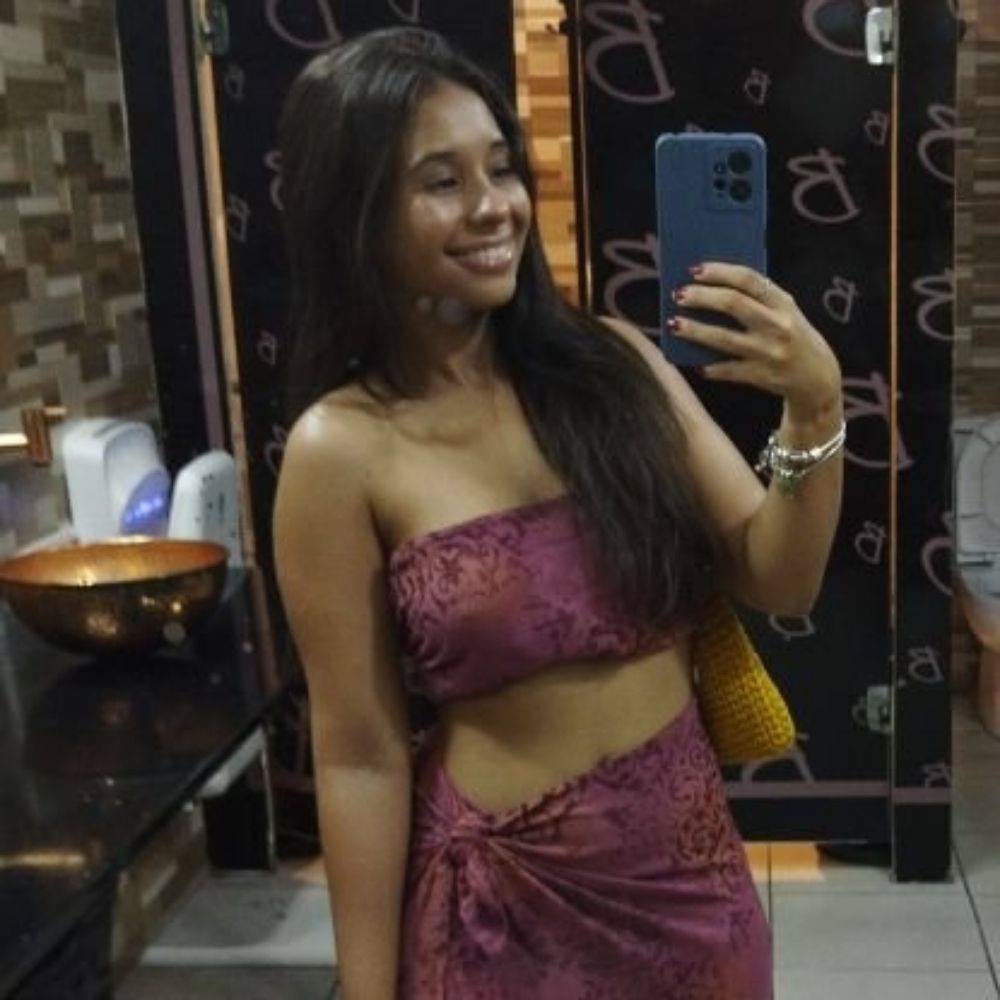 Lau souza 🦁🇧🇪