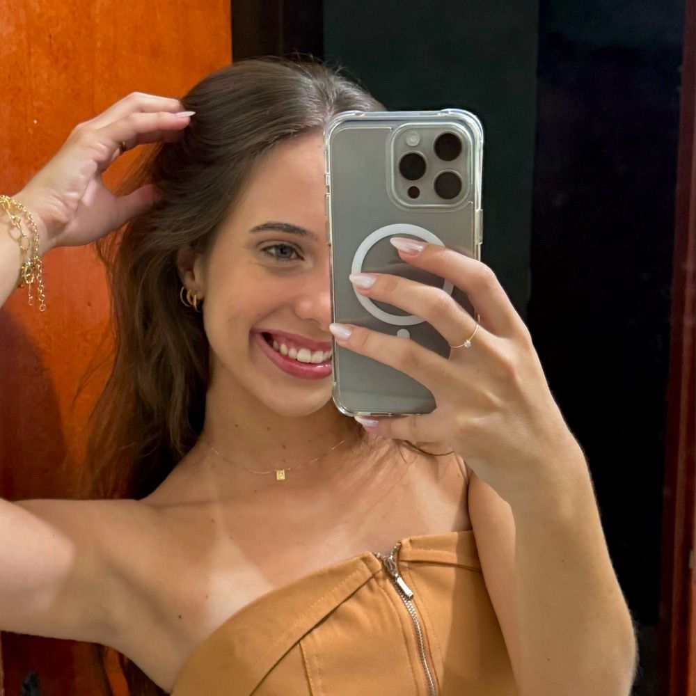 júlia